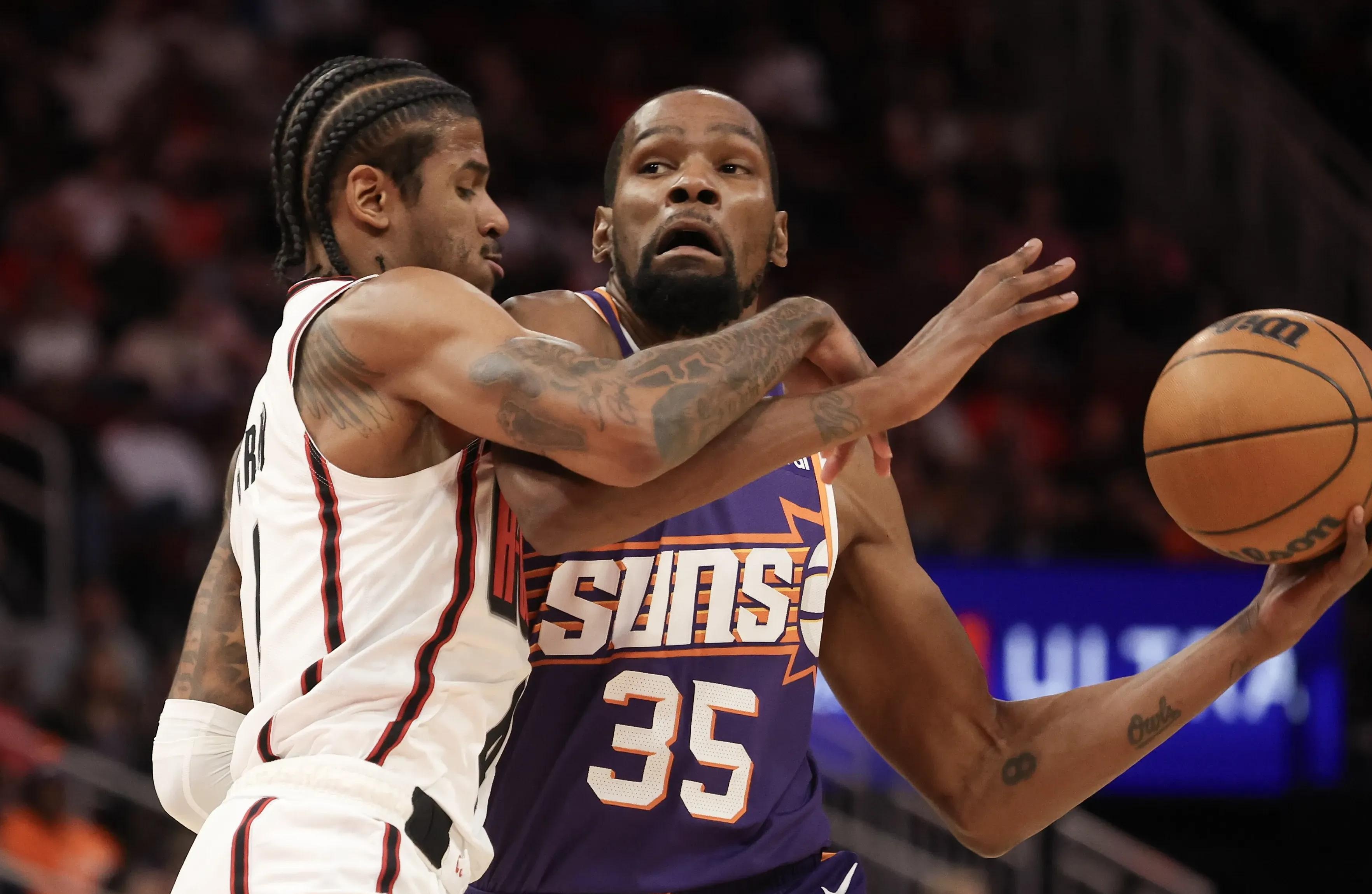 包含休斯敦火箭国际比赛日状态回暖，志在荷甲名次提升，悬念犹存，赛程密集仍需轮换的词条