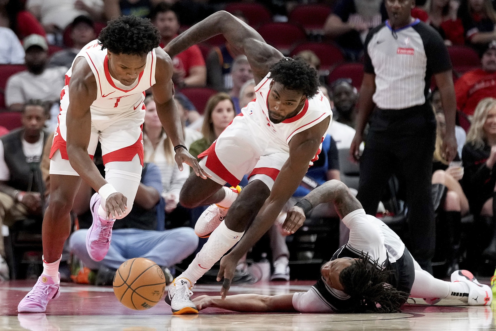 包含加时末段NBA常规赛焦点战,布鲁克林篮网状态回暖,质疑声仍在,纪律约束更严格的词条 包含加时末段NBA常规赛焦点战,布鲁克林篮网状态回暖,质疑声仍在,纪律约束更严格的词条